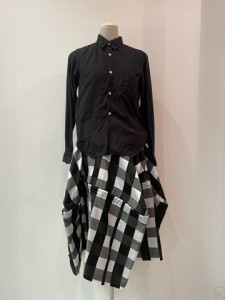 コムコム : スカート ￥86900 