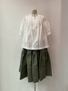 tao : スカート ￥66000