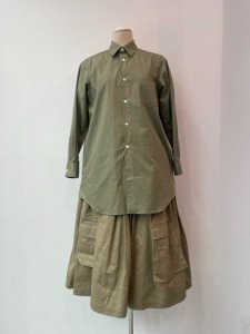 コムコム : ブラウス ¥41800 コムコム : ブラウス ¥41800