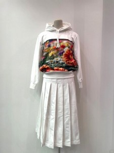 コムコム : Tシャツ ¥40700 コムコム : Tシャツ ¥40700