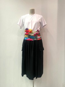 コムコム : スカート ¥68200 コムコム : スカート ¥68200