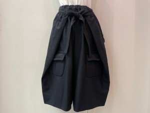 コムコム : パンツ ￥85800