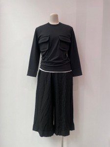 コムコム : パンツ ¥42900 コムコム : パンツ ¥42900