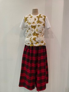 tao : パンツ ￥63800 (赤系)